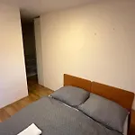 4 Apartment, Hriadky, Apartmán