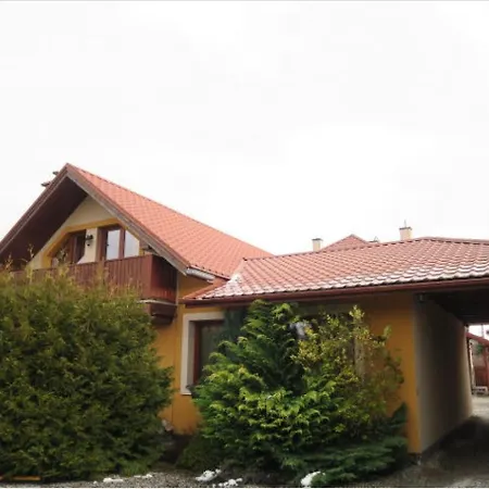 4 Apartment, Hriadky, *