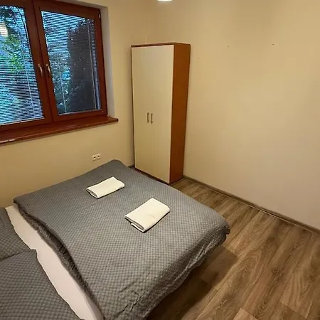 4 Apartment, Hriadky, Appartement