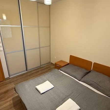 4 Apartment, Hriadky,
