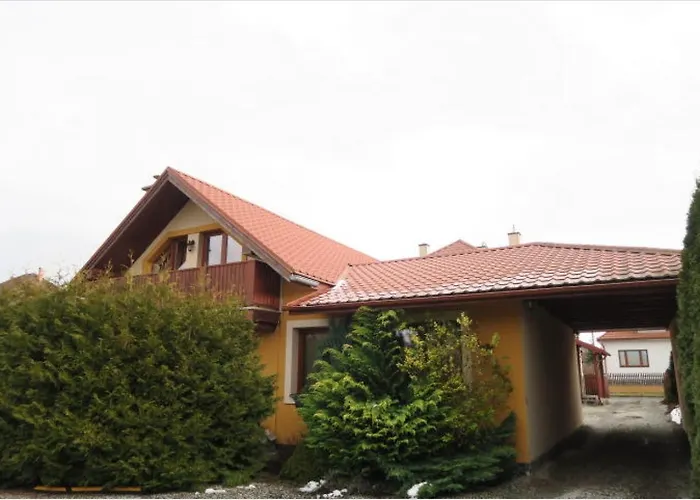 4 Apartment, Hriadky, *