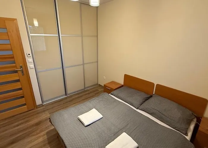 4 Apartment, Hriadky,