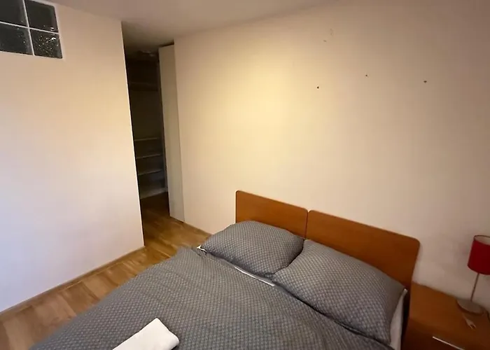 4 Apartment, Hriadky, Апартаменты