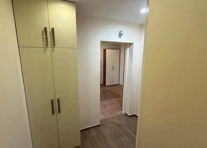 4 Apartment, Hriadky, Апартаменты *